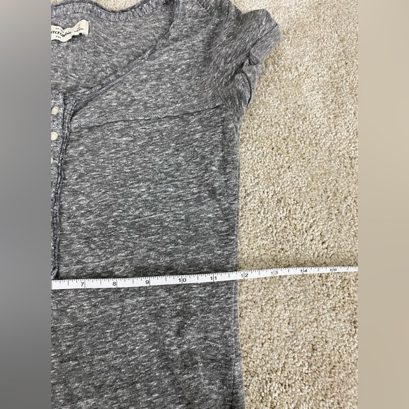 Abercrombie Kids Girls Grey Shirt - Picture 8 of 10